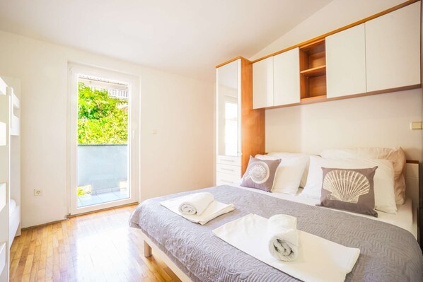 2 Schlafzimmer, Bügeleisen/Bügelbrett, WLAN, Bettwäsche