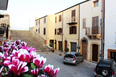 2 Bedroom Apartment in Sambuca di Sicilia