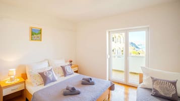 2 bedrooms, WiFi, bed sheets