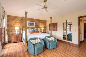 8 bedrooms, desk, iron/ironing board, free WiFi