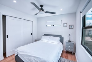 1 chambre, fer et planche Ă repasser, Wi-Fi, draps fournis