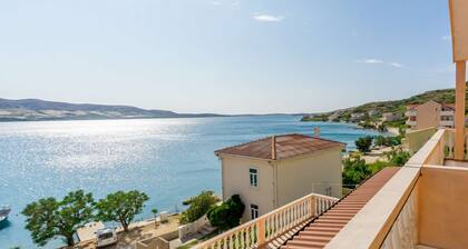Apartment right on the sea, buoy and seaview