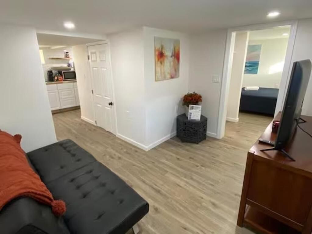 Modern Studio near Downtown Stamford!