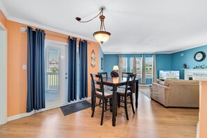 Interior - Perfect Location for Ball Tournaments with Pool (Gulf Shores)