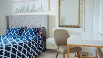 1 slaapkamer, een strijkplank/strijkijzer, reisbedje, wifi