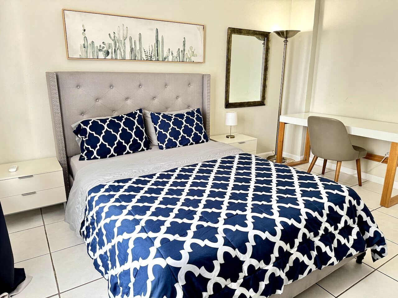 1 soverom, strykejern/-brett, reiseseng for barn og wi-fi