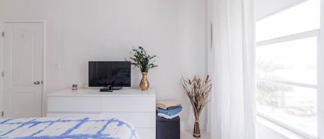 1 bedroom, iron/ironing board, WiFi