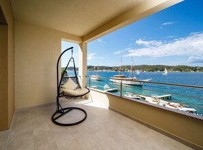 Property grounds - Villa Gulli - Apartment Blue with Sea View (Supetarska Draga)