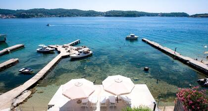 Villa Gulli - Apartment Gold mit Privatstrand