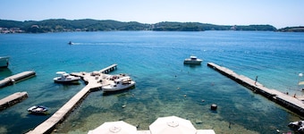 Villa Gulli - Apartment Gold with Private Beach