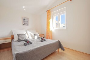 1 camera, ferro/asse da stiro, Wi-Fi, lenzuola