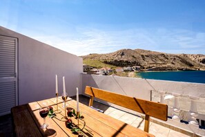 屋外ダイニングエリア