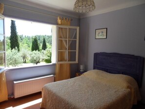 4 Schlafzimmer, Bügeleisen/Bügelbrett, WLAN, Bettwäsche