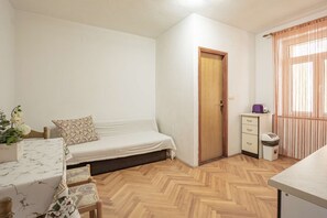 Interior - Apartment with sea view, free WiFi and free parking (Metajna)