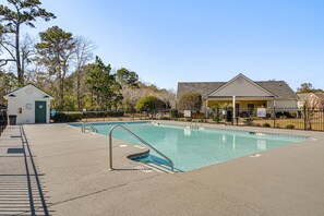 Pool - Murrells Inlet Condo w/ Pool Access, Near Beach! (Murrells Inlet)