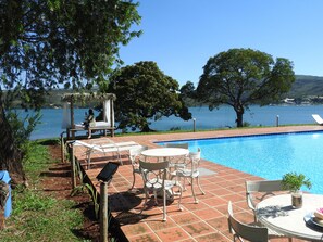 Utomhuspool