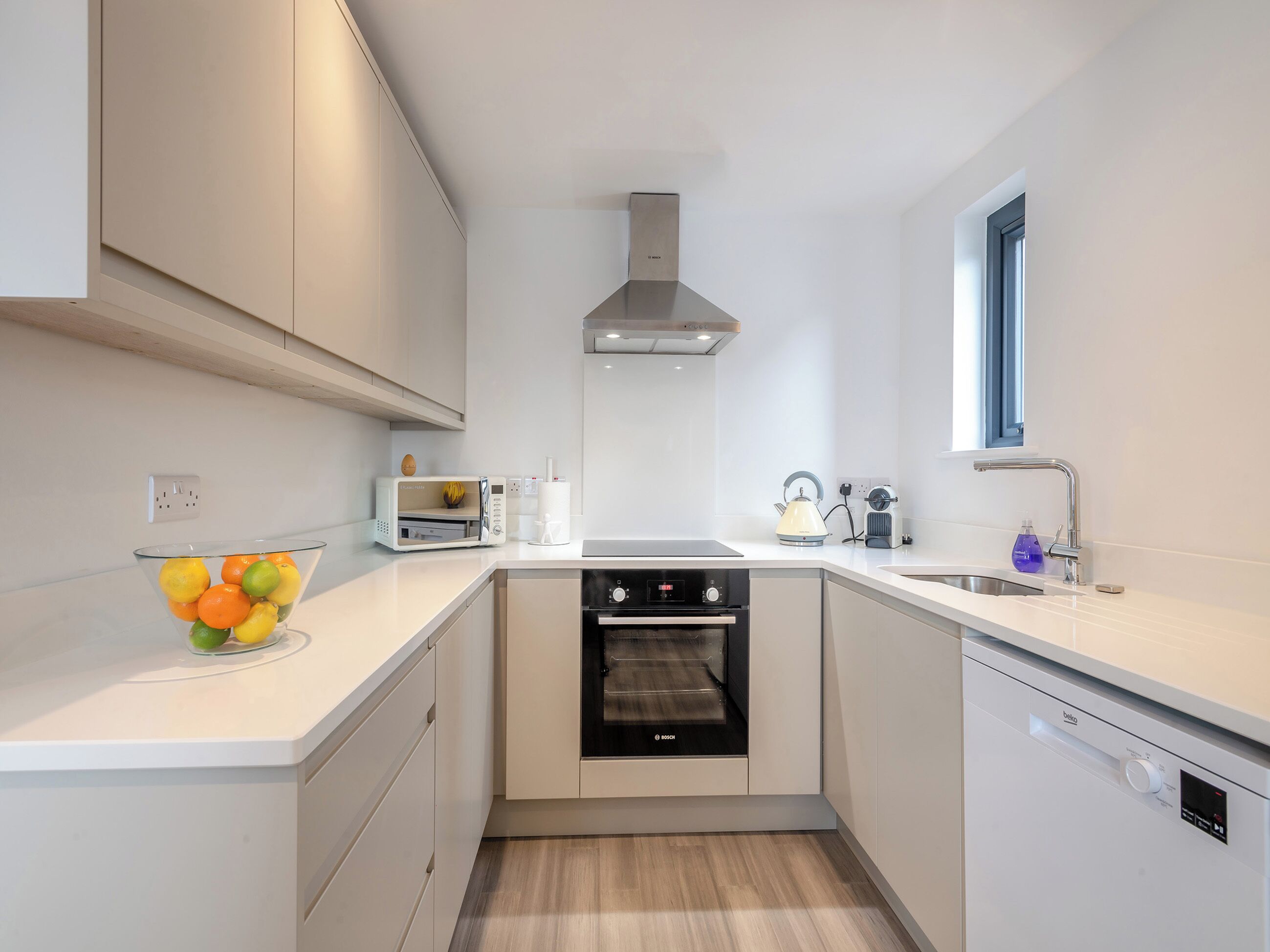 Lave-vaisselle, chaise haute