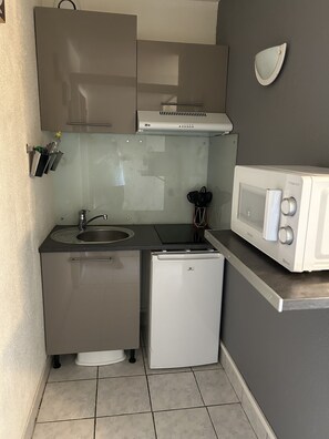 Private kitchen - Appartement Centre Ville et Plage (La Grande-Motte)