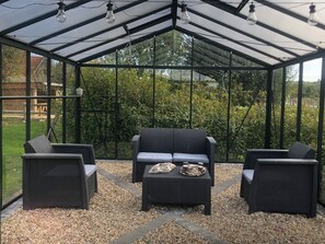 Terrace/patio - Gîte proche de la côte d’opale entouré d’animaux  (Bournonville)