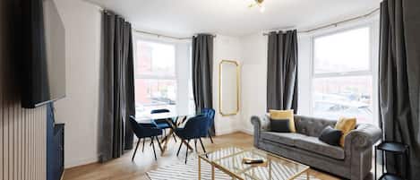 Apartment | Living area