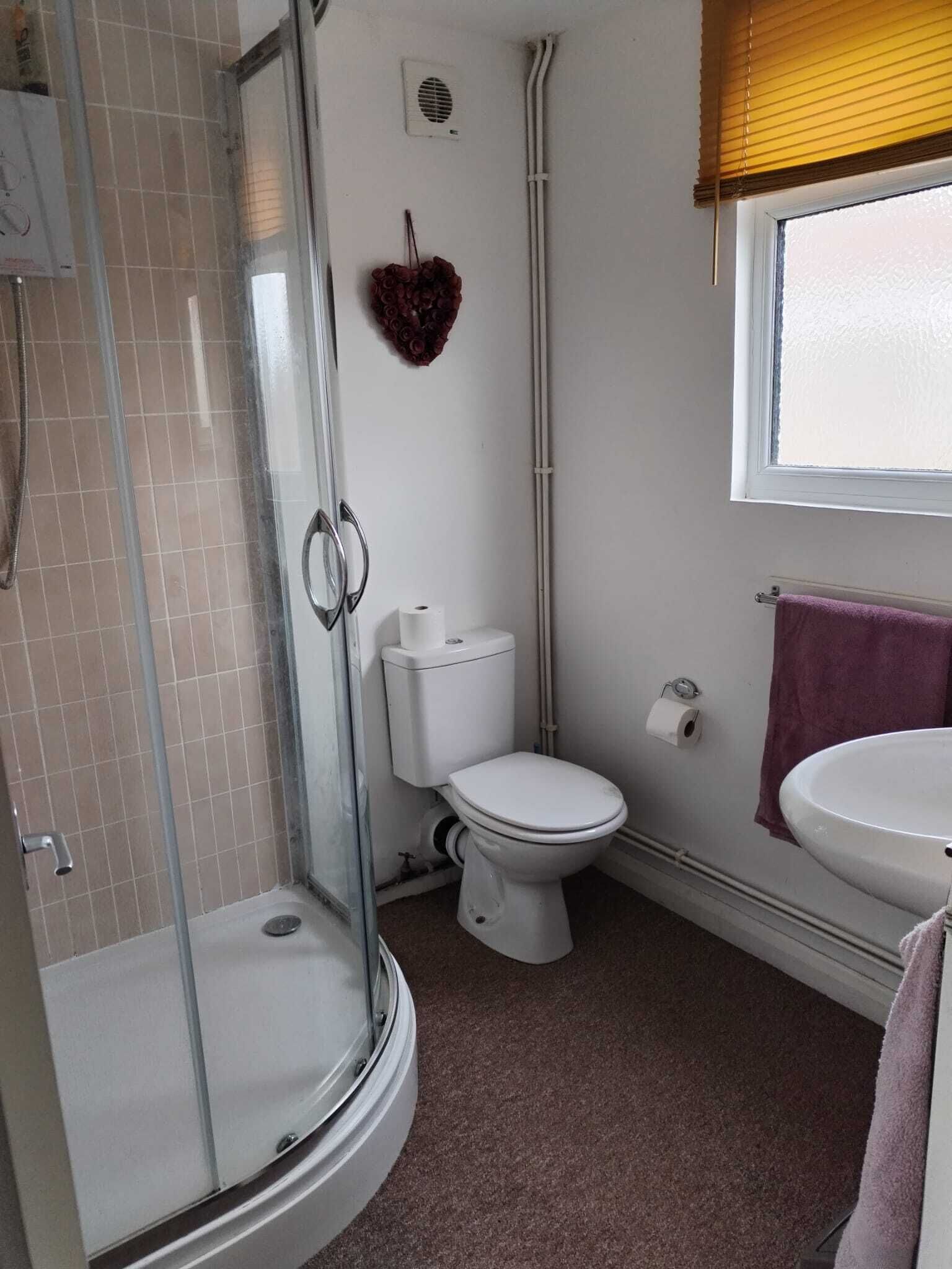 Chalet | Bathroom | Shower, towels