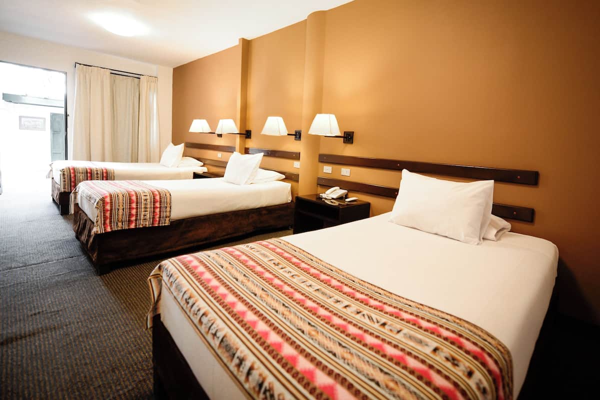 Triple Room