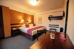 In-room safe, desk, laptop workspace, free WiFi