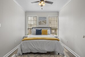 2 bedrooms, iron/ironing board, WiFi, bed sheets
