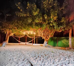 صورة غير مصنفة، 3 من 32، زرّ