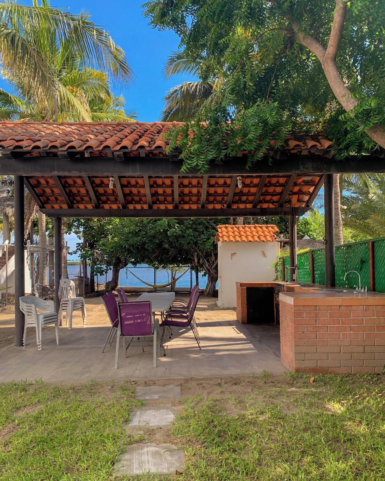 屋外ダイニングエリア