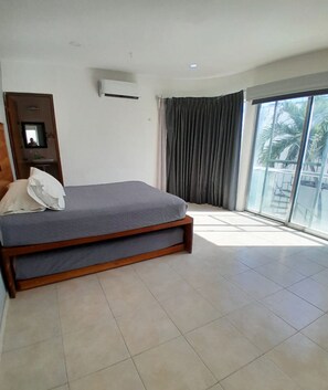 4 habitaciones, tabla de planchar con plancha y wifi gratis