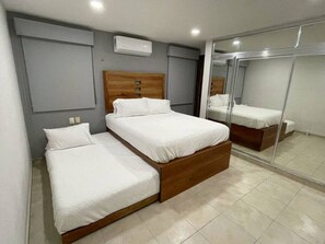 4 bedrooms, iron/ironing board, free WiFi, bed sheets