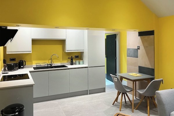 Open plan living space | Peartree Cottage, Sheffield