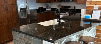 Mammoth Manor at Snow Creek