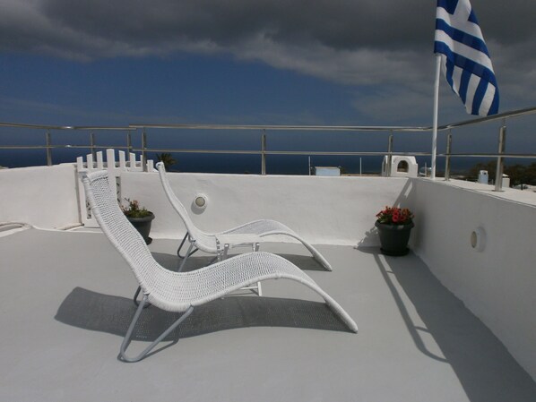 Terrace/patio - Aratos Apts- Kallisto 2bedroom Apartment (Santorini)