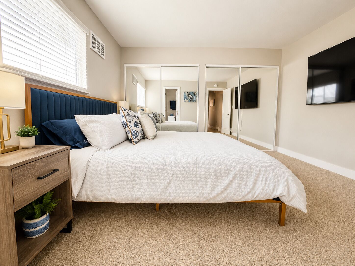 2 Schlafzimmer, Schreibtisch, Bügeleisen/Bügelbrett, kostenloses WLAN