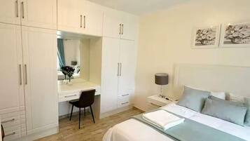2 bedrooms, iron/ironing board, free WiFi, bed sheets