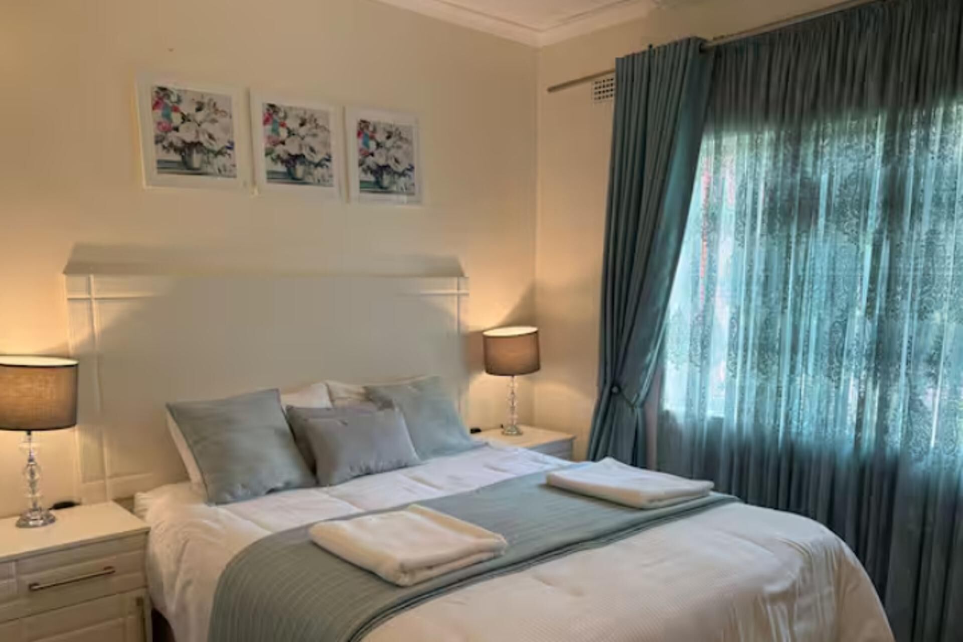 2 habitaciones, tabla de planchar con plancha y wifi gratis 