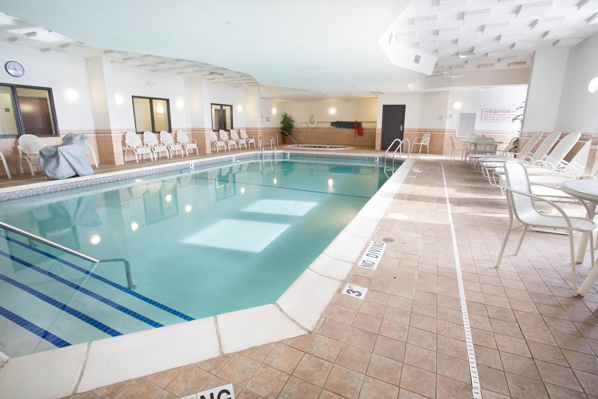 Piscine intérieure