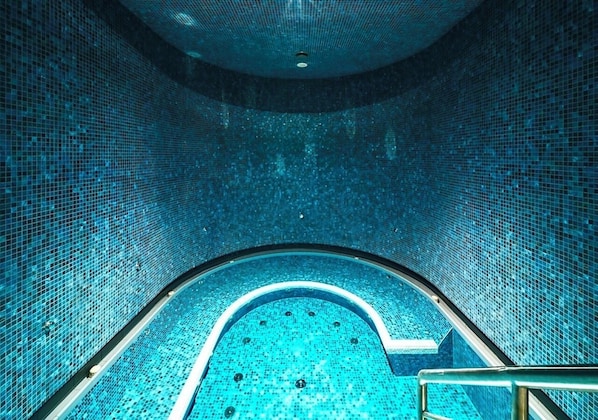 Tina de hidromasaje interior