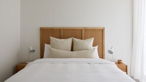 2 bedrooms, iron/ironing board, travel cot, free WiFi - Amaya - 2 bedroom holiday apartment (Newcastle)