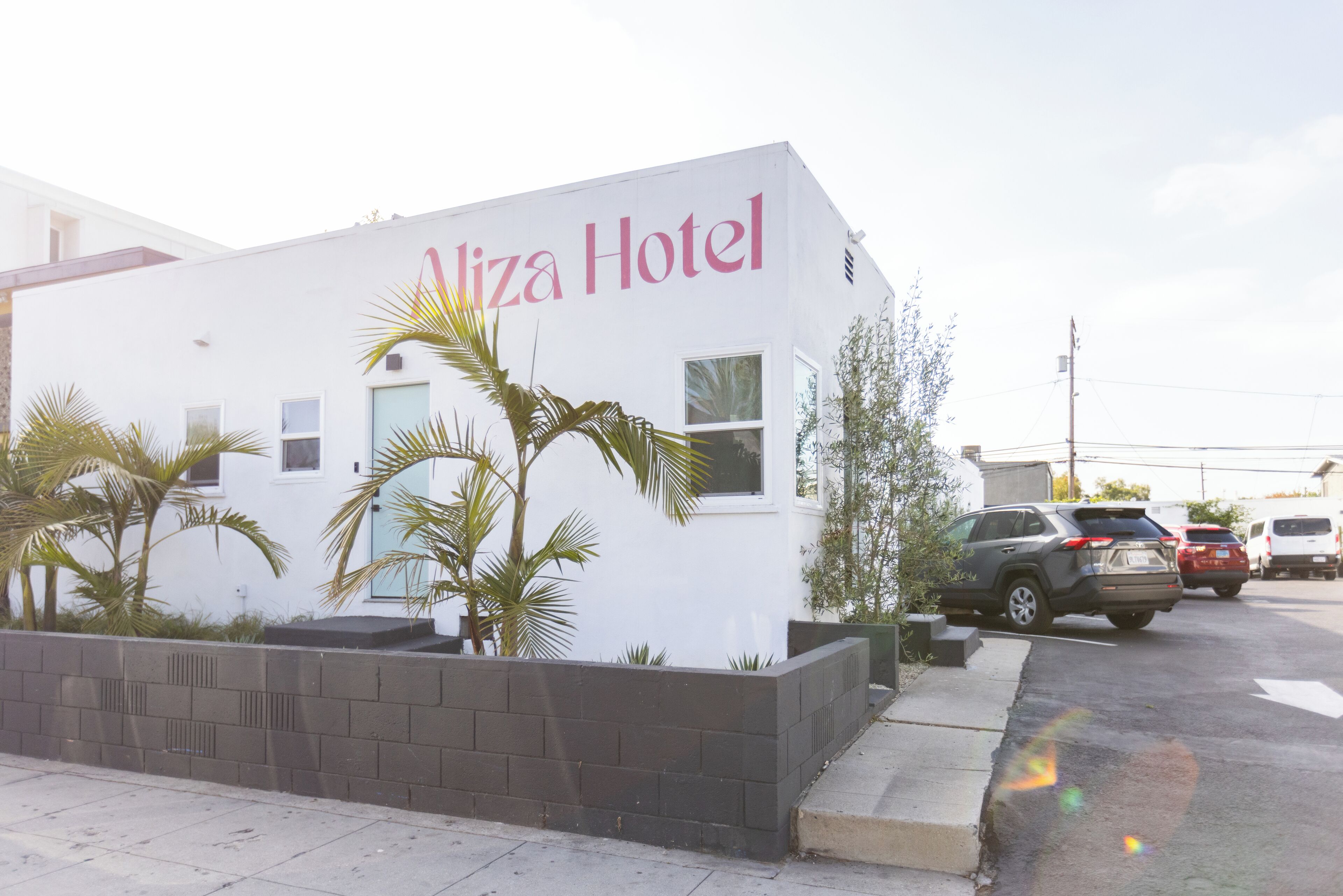 Vista frontal de la propiedad