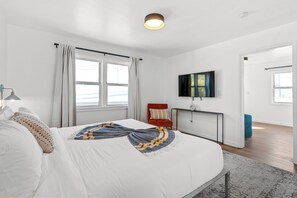 1 habitación, tabla de planchar con plancha, wifi gratis y ropa de cama 
