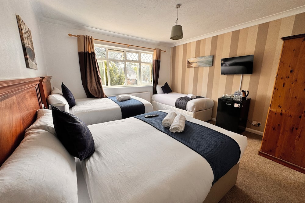 High Trees Gatwick Guest House - Sidlow