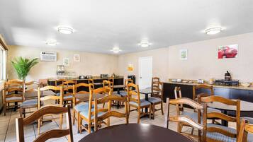 Free daily on-the-go breakfast