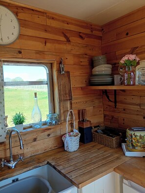 Cabin | Interior - Beautiful Idilic Stay at The Box (Chichester)