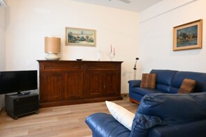 TV - SE061 - Senigallia, large three-room apartment with terrace (Senigallia)