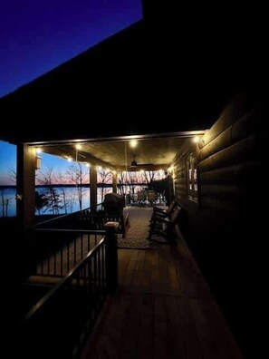 Terrace/patio - Ridge Hideaway • Cozy Lakefront Escape (Cadiz)