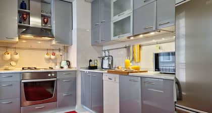 Apartment in Sarajevo located in a peaceful neighborhood, Cengic Vila.