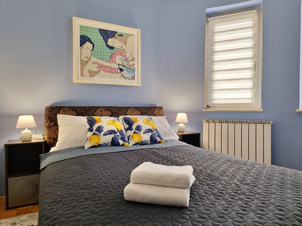 1 chambre, fer et planche à repasser, Wi-Fi, draps fournis